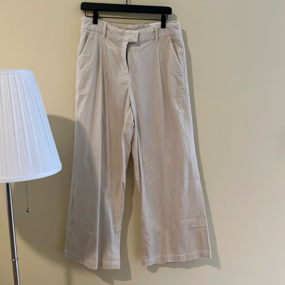 American Eagle Wide Legged Cords Off White 8Short